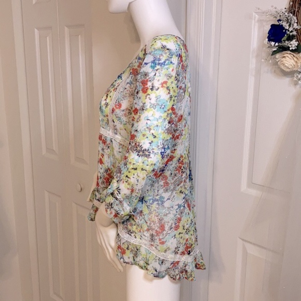 American Rag Semi-Sheer Floral High-Low Peasant Top - Picture 6 of 12